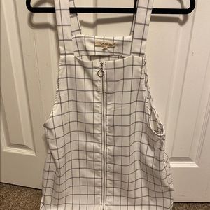 Overall dress